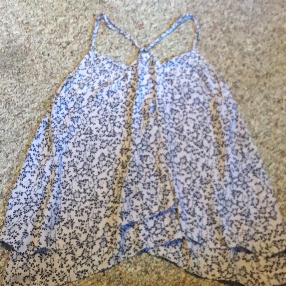 New Maurice’s floral tank Large - Picture 4 of 5